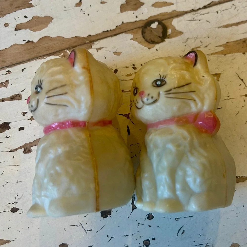 Vtg Kitty Cat Salt & Pepper Shakers Retro Plastic Set 1950's